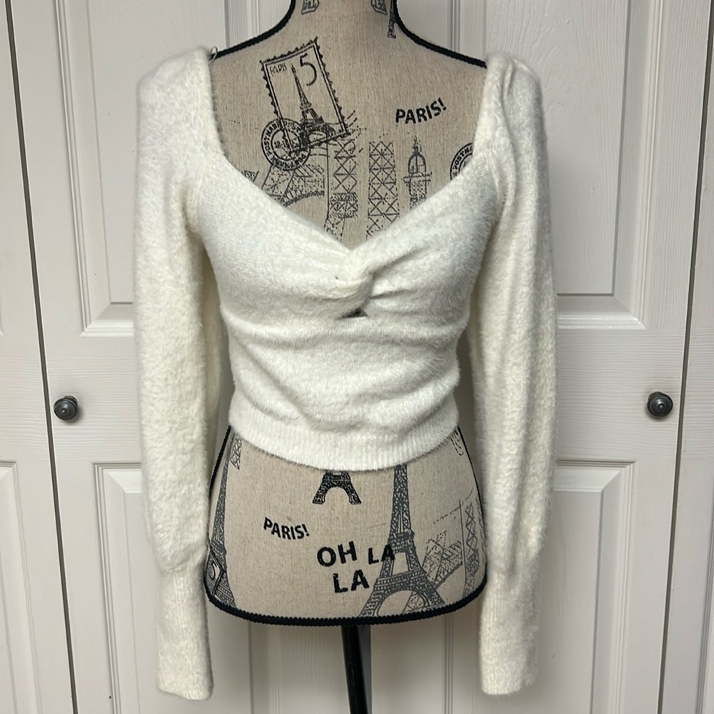 Twisted fuzzy knit sweater Size M